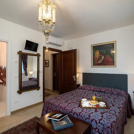 Cadifiore Nocleg ze śniadaniem 4*