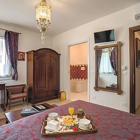 Frühstückspension Cadifiore 4*